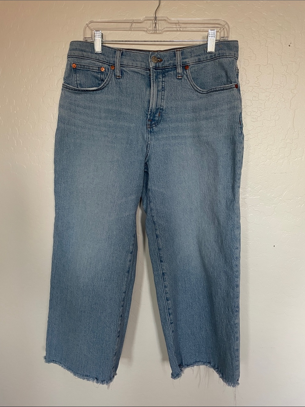 Light Blue wide-Leg crop Jeans